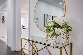 Aaira Suites Luxury Villa