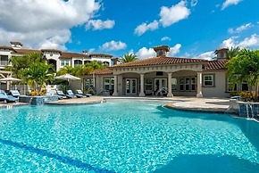 Cozy Kingdom Retreat