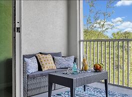 Cozy Kingdom Retreat