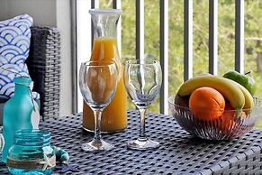 Cozy Kingdom Retreat