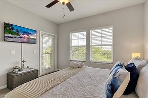 Cozy Kingdom Retreat