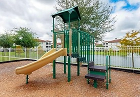 Cozy Kingdom Retreat