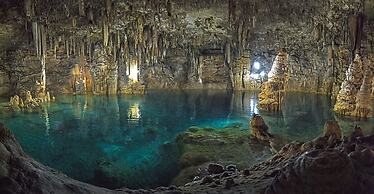 Prana Boutique Hotel