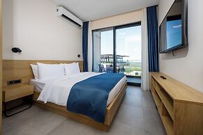 Royal Blue Resort & Residence