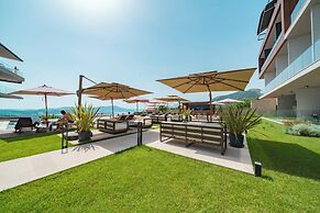 Royal Blue Resort & Residence