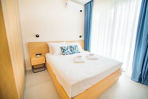 Royal Blue Resort & Residence