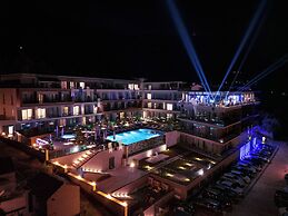 Royal Blue Resort & Residence