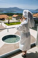 Royal Blue Resort & Residence