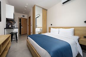 Royal Blue Resort & Residence
