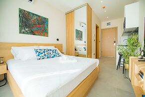 Royal Blue Resort & Residence