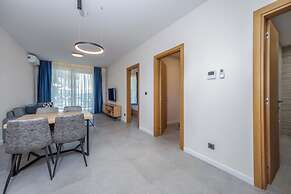 Royal Blue Resort & Residence