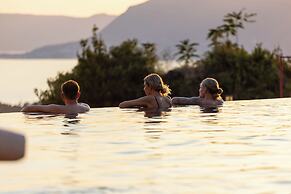 Royal Blue Resort & Residence