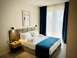 Royal Blue Resort & Residence