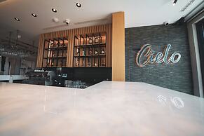 Royal Blue Resort & Residence