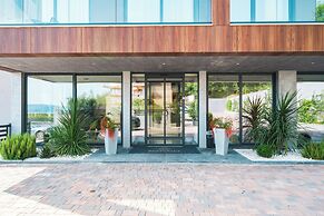 Royal Blue Resort & Residence