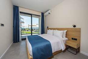 Royal Blue Resort & Residence