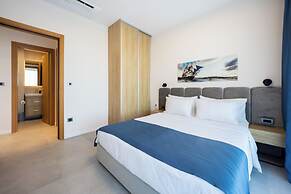 Royal Blue Resort & Residence