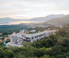 Royal Blue Resort & Residence