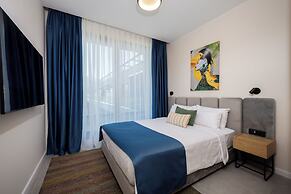 Royal Blue Resort & Residence