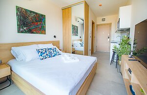 Royal Blue Resort & Residence