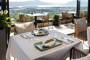 Royal Blue Resort & Residence