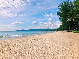 Luxe 2br Pool Villa Walk to Bangtao Beach