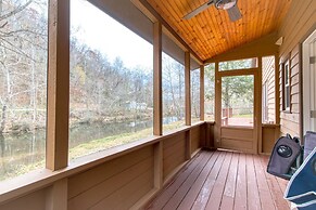 Newly remodeled 4BR lodge on Wolf Creek