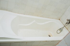 Peace De Luxe Limited