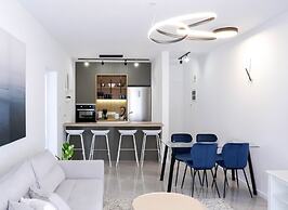 Procy 103 Sea View Apartment Ideal for Long or Short Stays