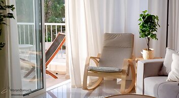 Procy 103 Sea View Apartment Ideal for Long or Short Stays