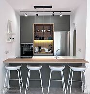 Procy 103 Sea View Apartment Ideal for Long or Short Stays