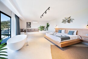 Villa Larissa With Sea View