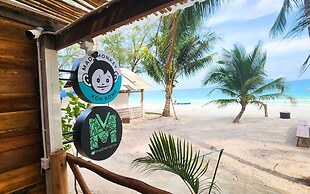 Mad Monkey Koh Rong