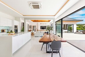 Villa Mandra 4BR Luxury Pool Villa, Bophut (KBR2)