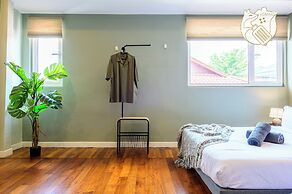 6BR Ampang Pool Villa 26P with Garden