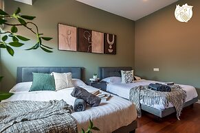 6BR Ampang Pool Villa 26P with Garden