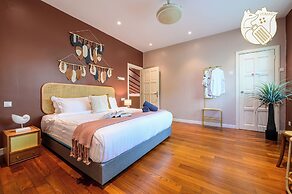 6BR Ampang Pool Villa 26P with Garden