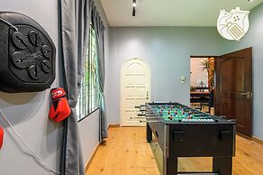 6BR Ampang Pool Villa 26P with Garden