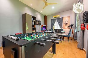 6BR Ampang Pool Villa 26P with Garden