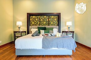 6BR Ampang Pool Villa 26P with Garden