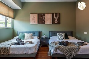 6BR Ampang Pool Villa 26P with Garden