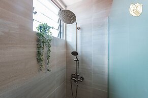 6BR Ampang Pool Villa 26P with Garden