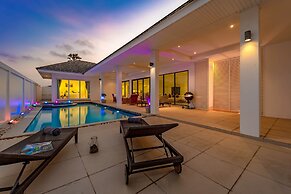 Modern Large 2 Bedroom Pool Villa - PV2