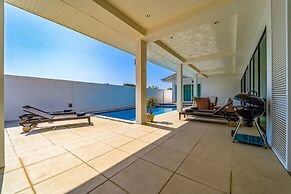 Modern Large 2 Bedroom Pool Villa - PV2
