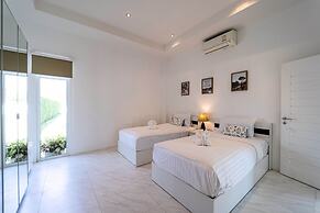Modern Large 2 Bedroom Pool Villa - PV2