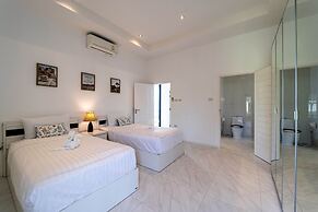 Modern Large 2 Bedroom Pool Villa - PV2