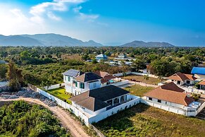 Modern Large 2 Bedroom Pool Villa - PV2