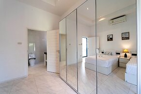 Modern Large 2 Bedroom Pool Villa - PV2