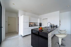 Modern Large 2 Bedroom Pool Villa - PV2