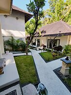 Rising Star Dive Resort